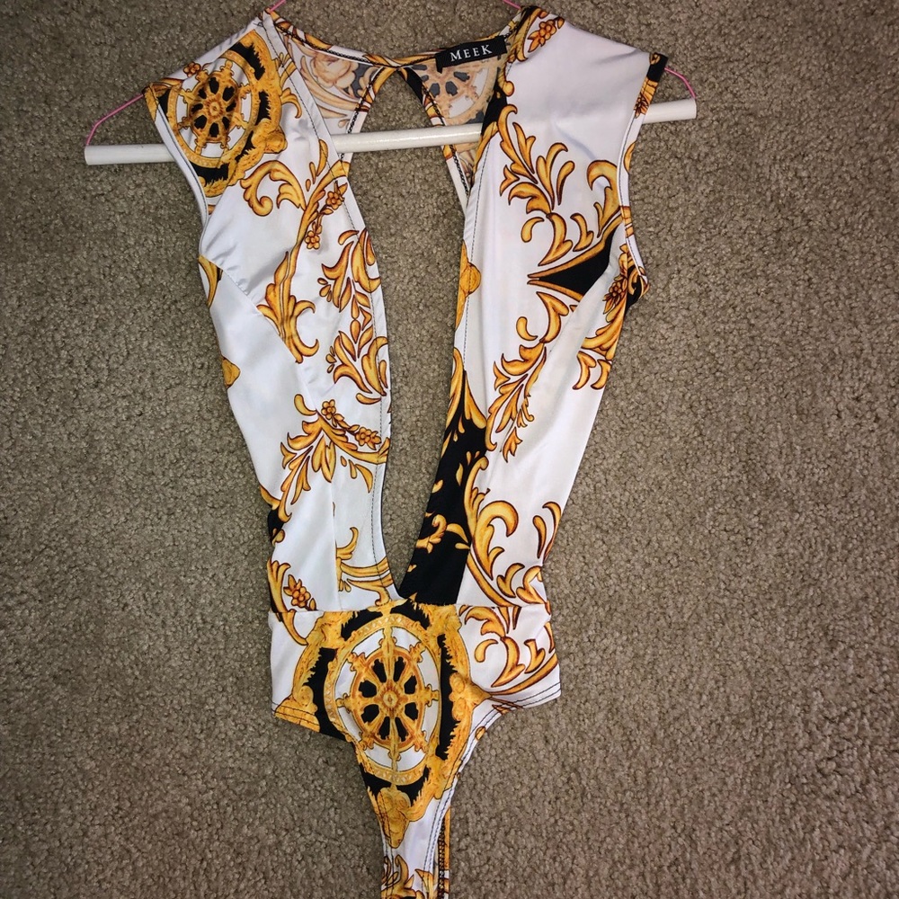 Fake Versace Print BodySuit 🔥